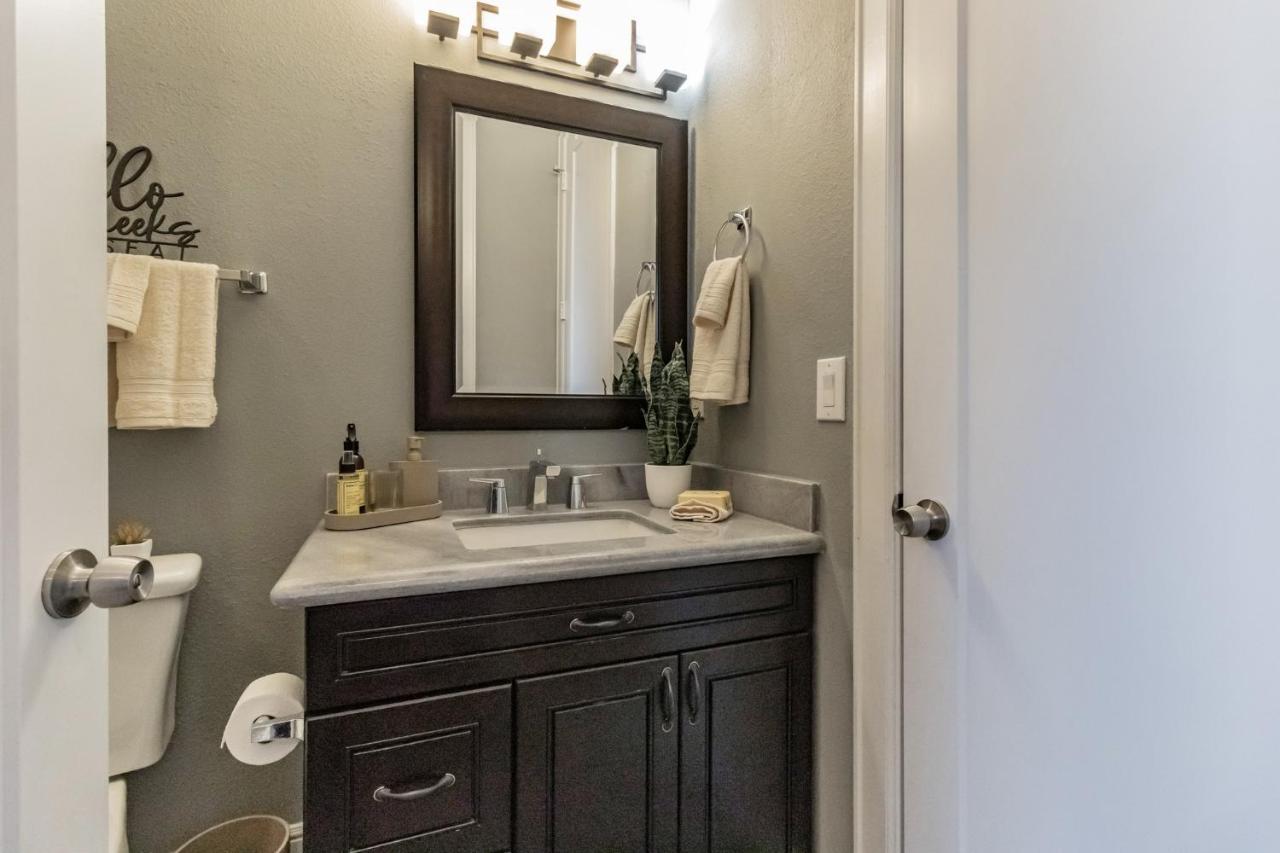 Modern, Houston Inspired House With Best Views Of Downtown! - Less Than 1 Mile To Eado Midtown Bars Home المظهر الخارجي الصورة